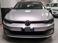 Usata VW Golf VIII Life 116 CV (85 kW) 2021 Grigio Station wagon
