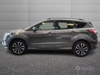 Usata Ford Kuga ST-Line 120 CV (88 kW) 2019 Grigio SUV