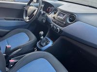 Usata Hyundai i10 67 CV (49 kW) 2016 Blu Utilitaria