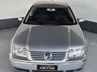 Usata VW Bora Highline 105 CV (77 kW) 2000 Grigio Berlina