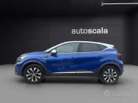 Usata Renault Captur Techno 91 CV (66 kW) 2024 Rosso SUV