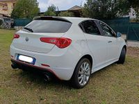 Usata Alfa Romeo Giulietta Distinctive 175 CV (128 kW) 2014 Bianco Berlina
