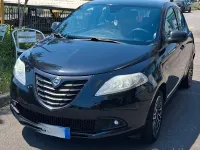 Usata Lancia Ypsilon 95 CV (69 kW) 2015 Nero Utilitaria