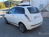 Usata Lancia Ypsilon 90 CV (66 kW) 2009 Bianco Utilitaria