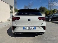Begagnad VW T-Roc R-line 110 HK (80 kW) 2024 Beige SUV
