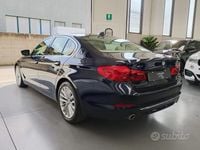 Usata BMW 520 Luxury Line 190 CV (139 kW) 2017 Blu Berlina