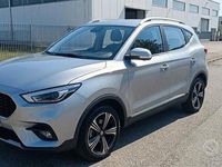 Usado MG ZS Comfort 106 CV (77 kW) 2023 Gris SUV