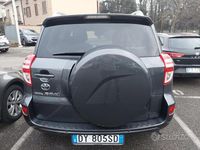 Usata Toyota RAV4 Luxury 150 CV (110 kW) 2009 Grigio SUV