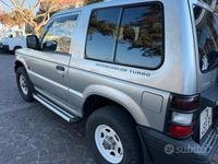 Usata Mitsubishi Pajero 100 CV (73 kW) 1996 Grigio SUV