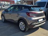 Usata Renault Captur Business 101 CV (74 kW) 2022 Grigio SUV