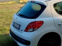 Usata Peugeot 207 73 CV (53 kW) 2012 Bianco Utilitaria