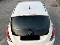 Usata Lancia Ypsilon Gold 69 CV (50 kW) 2015 Utilitaria