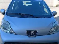 Usata Peugeot 107 Active 68 CV (50 kW) 2009 Argento Utilitaria