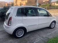 Usata Lancia Musa 77 CV (56 kW) 2011 Bianco Monovolume