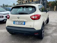 Usata Renault Captur Intens 110 CV (80 kW) 2016 Beige SUV