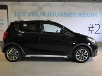 Usata Opel Karl Rocks 73 CV (53 kW) 2018 Nero Utilitaria