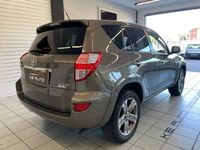 usata Toyota RAV4 2.2 d-4d Executive 150cv auto