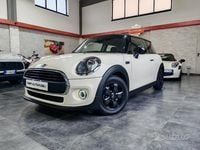 Usata Mini ONE 75 CV (55 kW) 2021 Beige Utilitaria