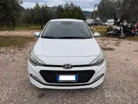Usata Hyundai i20 GO! 75 CV (55 kW) 2016 Bianco Berlina