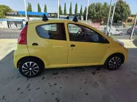 Usata Peugeot 107 Active 68 CV (50 kW) 2009 Giallo Utilitaria