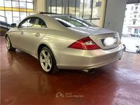 Usata Mercedes CLS500 306 CV (225 kW) 2005 Argento Berlina