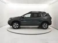 Usata Dacia Duster Journey 101 CV (74 kW) 2022 Verde SUV