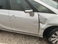 Usata Opel Zafira 150 CV (110 kW) 2014 Grigio Monovolume