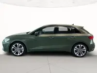 Usata Audi A3 S-Line 150 CV (110 kW) 2025 Verde distretto metallizzato Berlina