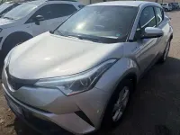 Usata Toyota C-HR 98 CV (72 kW) 2018 Argento SUV