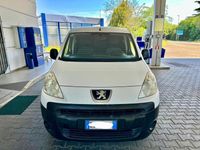 usata Peugeot 2008 Partner furgone 1.6 HDi 90CV Neopatentati