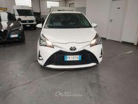 Usata Toyota Yaris Active 69 CV (50 kW) 2018 Bianco Berlina
