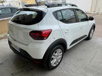 Begagnad Dacia Sandero Stepway 110 HK (80 kW) 2023 Vit Sedan