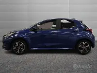 Nuova Toyota Yaris Hybrid Trend 116 CV (85 kW) 2025 Blu/azzurro Berlina