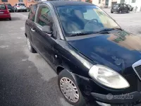 Usata Lancia Ypsilon 60 CV (44 kW) 2006 Nero Utilitaria