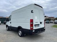 usata Iveco Daily 2.3 GARANZIA IVA INCLUSA