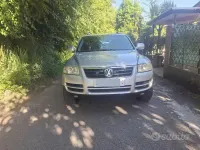 Usata VW Touareg 174 CV (127 kW) 2003 Grigio SUV