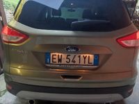 Usata Ford Kuga 140 CV (102 kW) 2014 Verde SUV