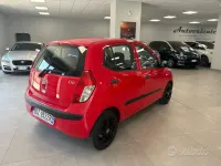Usata Hyundai i10 Style 67 CV (49 kW) 2010 Rosso Utilitaria