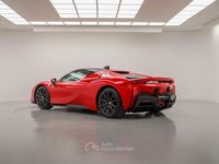 Usata Ferrari SF90 780 CV (573 kW) 2022 Rosso Coupé