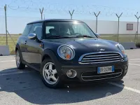 Usata Mini Cooper D 109 CV (80 kW) 2009 Nero Utilitaria