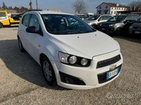 Usata Chevrolet Aveo LT 75 CV (55 kW) 2013 Bianco Berlina