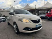 Usata Lancia Ypsilon Silver 69 CV (50 kW) 2018 Beige Utilitaria