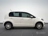 Usata VW up! Move 65 CV (47 kW) 2023 Bianco Utilitaria