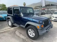 Usata Jeep Wrangler 118 CV (86 kW) 2002 Bluazzurro SUV