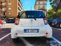 Usata Toyota iQ Sol 68 CV (50 kW) 2010 Utilitaria