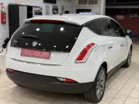 Usata Lancia Delta 120 CV (88 kW) 2010 Bianco Utilitaria