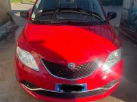 Usata Lancia Ypsilon 69 CV (50 kW) 2017 Rosso Utilitaria