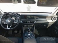 Usata Alfa Romeo Stelvio 180 CV (132 kW) 2017 Grigio SUV