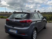 Usata Hyundai i20 Classic 75 CV (55 kW) 2018 Grigio Berlina