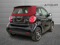 Usata Smart ForTwo Electric Drive 41 kW (56 CV) 2022 Blu / metallizzato Cabrio